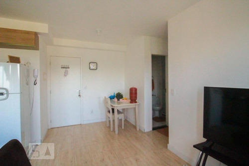 Imagem 3 de 15 de Apartamento Para Aluguel - Vila Carmosina, 2 Quartos, 46 - 893565452