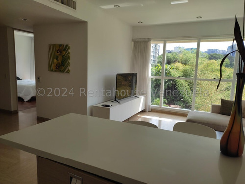 Amoblado Y Equipado Con Excelente Gusto, Excelente Oportunidad De Vivir En Este Precioso Departamento - Campo Alegre // Luis Gomez // Mls - #24-14481
