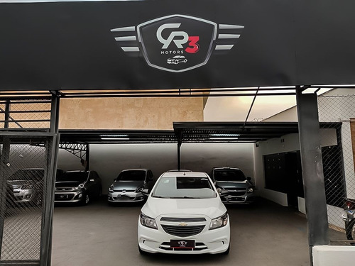 Imagem 3 de 15 de Chevrolet Onix 1.0 Mpfi Joy 8v