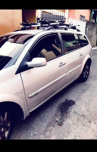 Imagem 1 de 10 de Renault Megane 2011 1.6 Dynamique Hi-flex 4p