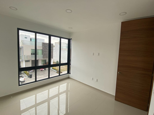Imagen 12 de 19 de Hermosa Casa En Zapopan Valle Imperial 10min La Cima 15min A