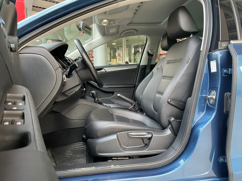 Imagen 3 de 11 de Volkswagen Jetta Sportline Tip 2018