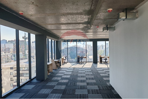 Oficinas En Planta Libre En Los Leones