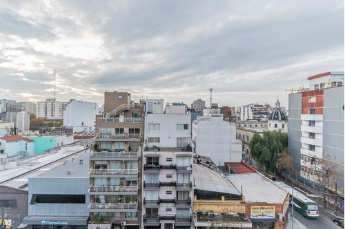 Imagen 18 de 30 de Venta Departamento Muy Luminoso De 4 Ambientes Con Dependencia En Balvanera
