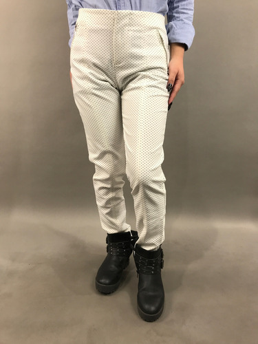 Pantalón Marca Basement De Color Neutral Talla 38