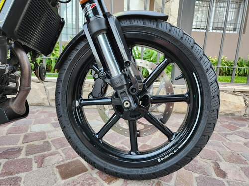 Imagen 13 de 18 de Husqvarna 200