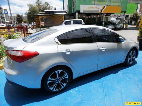 Imagen 9 de 25 de Kia Cerato Pro