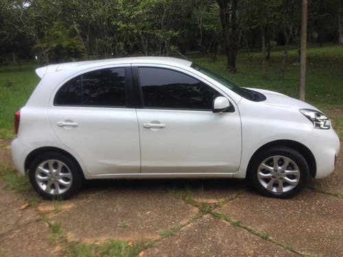 Imagem 4 de 15 de Nissan March 1.0 Sv - 2016
