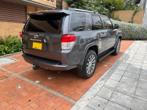 Toyota 4runner Sr5