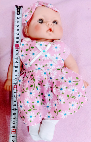 Muñeca Bebé Grande 32 Cm Con Vestido Articulable