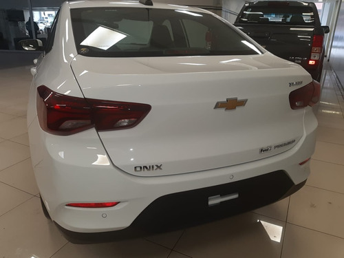 Imagen 16 de 18 de Chevrolet Onix Plus Premier 0km#7