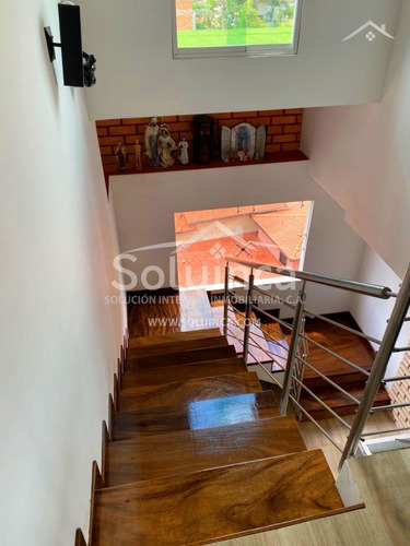 Imagen 4 de 11 de Penthouse, Resid. Los Nevados, Av. Las Américas