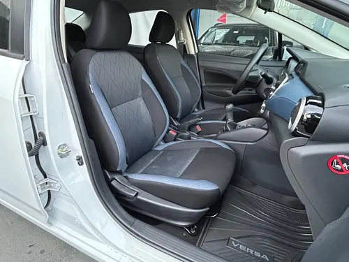 Nissan Versa 1.6 Advance Mt