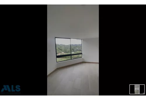 Tu Nuevo Hogar Te Espera: Moderno Y Listo Para Ti.(mls#249608)