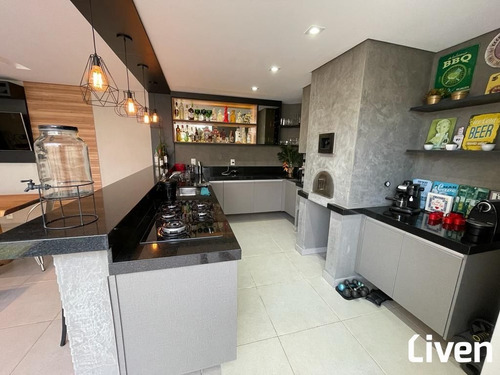 Imagem 12 de 30 de Casa Maravilhosa Com 4 Suítes, Área Gourmet, Piscina E 2 Vagas No Urbanova - So0736