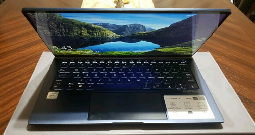 Imagen 3 de 6 de Asus Zenbook 14 Ultra-slim Laptop