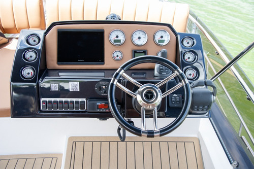 Imagem 3 de 15 de Triton 470 Fly Ñ Phantom 400 Armatti 480 Ñ Sessa F42 Azimut