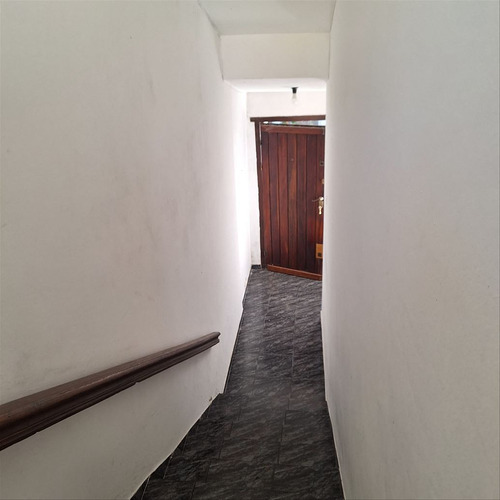 Venta Buceo, Apto Tipo Casita Planta Alta