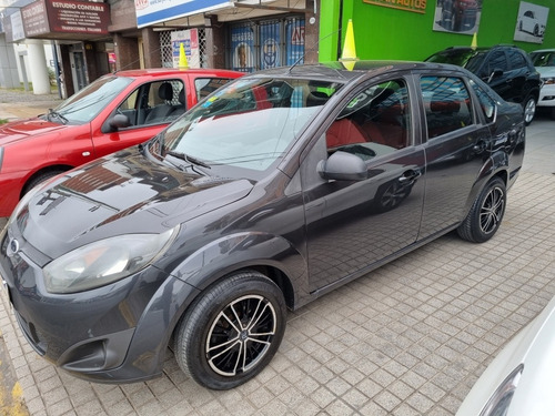 Imagen 11 de 12 de Ford Fiesta 2011 1.6 Max One Edge Plus