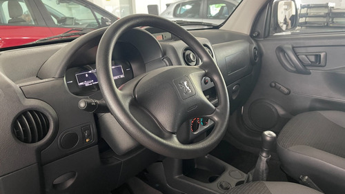 Imagen 23 de 25 de Peugeot Partner Confort Nafta