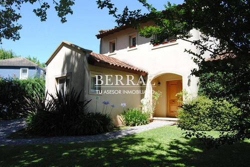 Casa Venta Santa Maria De Los Olivos - Pilar