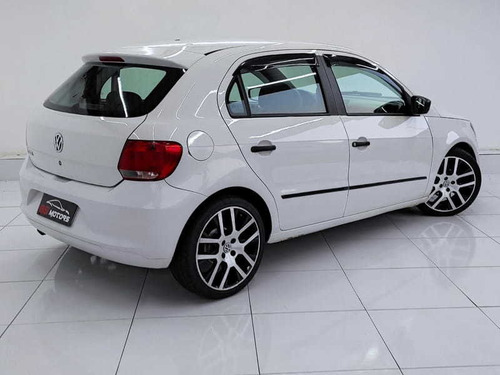 Imagem 7 de 12 de Volkswagen Gol City 1.0 Mi 4p 2014