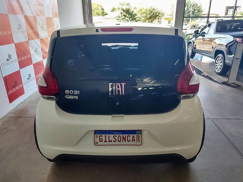 Imagem 13 de 14 de Fiat Mobi 1.0 8v Evo Like.