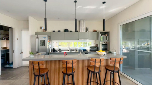 Casa Venta De 3 Dormitorios En Altos De Campo Grande