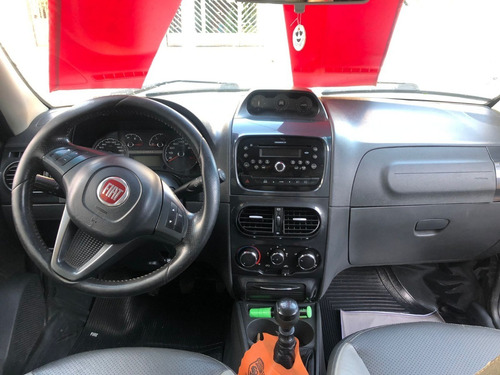 Imagem 4 de 8 de Fiat Strada