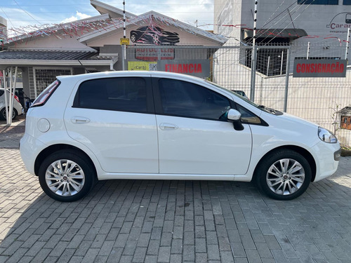Fiat Punto Essence 1.6 16v Flex Mec.