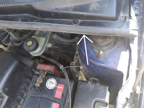 Goma De Capot Toyota Yaris