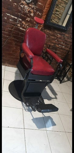 Imagen 6 de 6 de Sillón De Barbero Antiguo Marca Koken Hidráulico