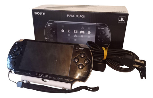 Sony Psp-2000 Slim Original En Caja Piano Black Negro (Usado)