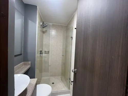 Apartamento En Arriendo En Cumbres. Cod A24055