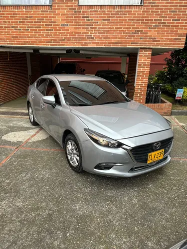 Mazda 3 Touring