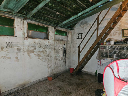 Casa Venta Chivilcoy 1100 Floresta A Refaccionar.