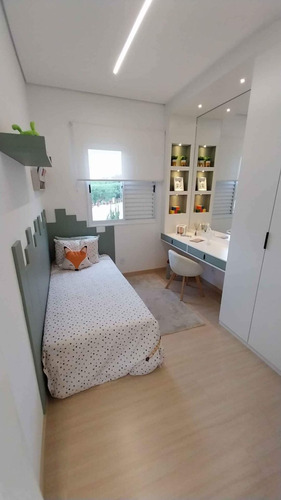 Eugênio De Melo - Casas 2 E 3 Quartos - Cond. Fechado