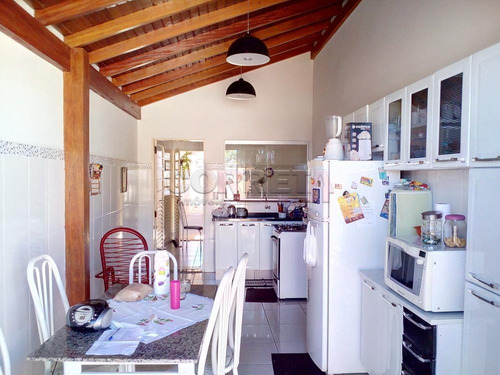 Imagem 1 de 10 de Casas - Ref: V2813