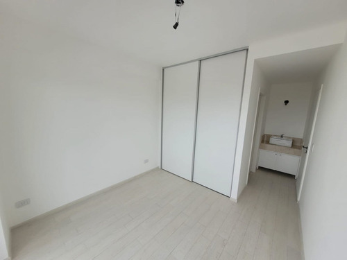 Imagen 11 de 25 de Departamento A Estrenar 4 Ambientes Muy Luminoso