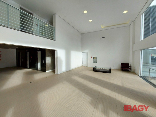 Imagem 6 de 15 de Oportunidade! Loja Em Centro - Florianopolis - L-111675