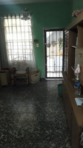 Imagen 7 de 13 de Casa Venta Isidro Casanova