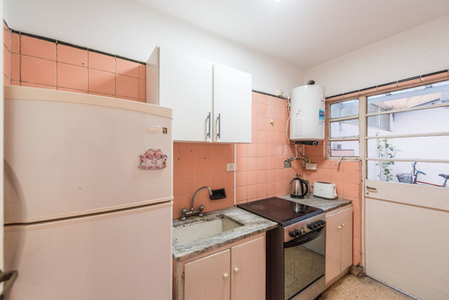 Imagen 3 de 22 de Mono Amb En Venta Colegiales Con Patio. Apto Prof