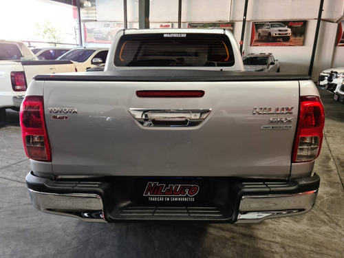 Imagem 6 de 10 de Toyota Hilux 2.8 Srx 4x4 Cd 16v Diesel 4p Automático