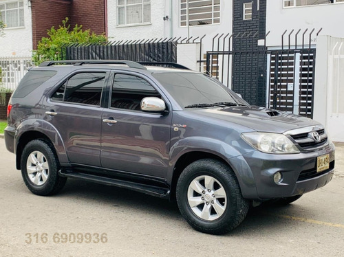Toyota Fortuner Sr5 4x4 3000cc Tdi 7psj At Aa Ab Abs Dh Fe