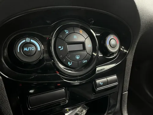 Ford Fiesta 1.6 Titanium At