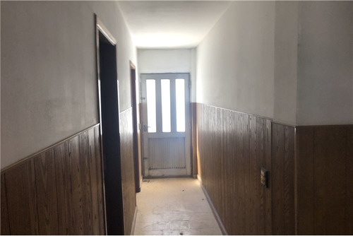Imagen 6 de 11 de Departamento De 4 Amb. En Primero Piso.