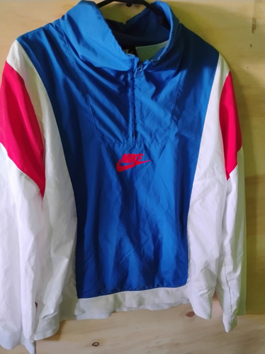Chamarra Rompevientos De Dama Marca Nike (Usado)