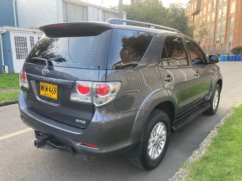 Toyota Fortuner 2.7l 4x2