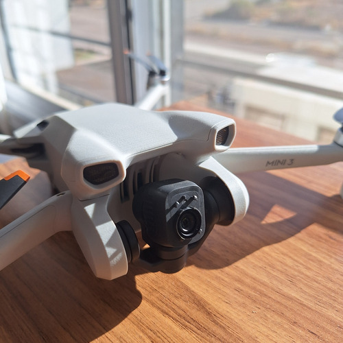 Dji Mini 3 Fly More Combo Con Cámara 4k 3 Baterías Gris (Usado)