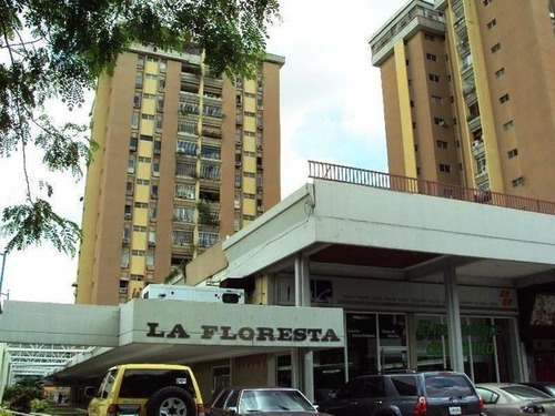 Apartamento En Venta En Urbanizacion La Floresta 24-15764 Mvs